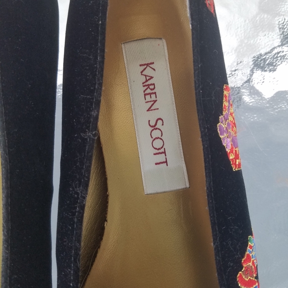 Vintage|Karen Scott Holiday Embroidered Velvet Flats, Sz 7 M - Picture 11 of 14